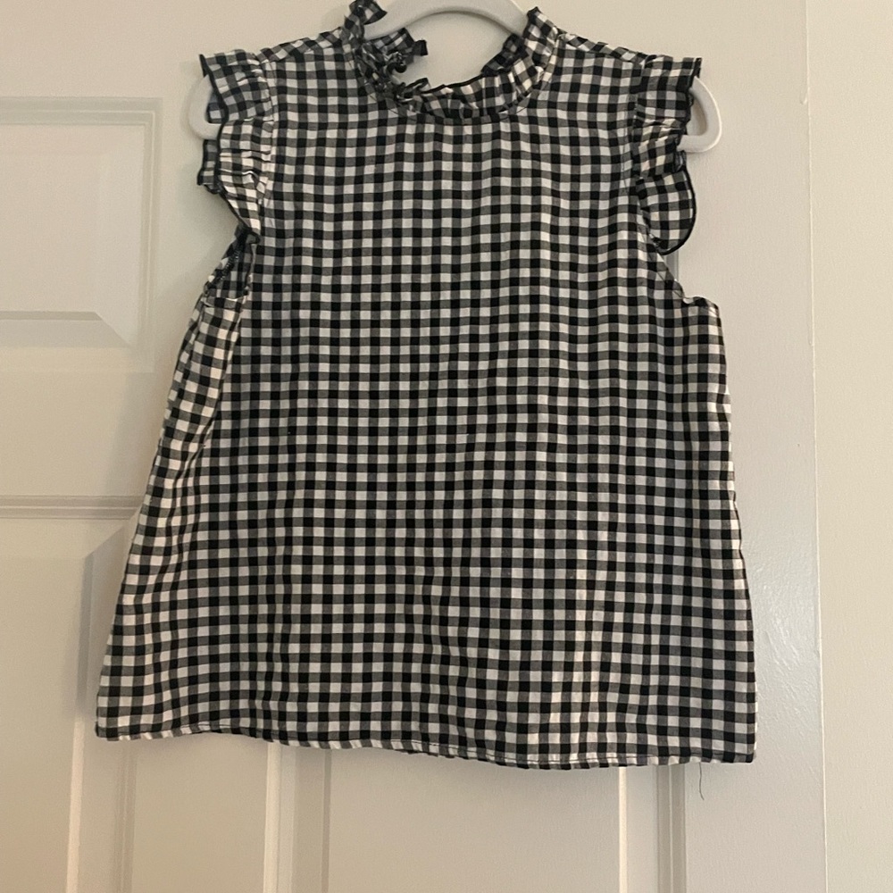 Gingham tank top with ruffles